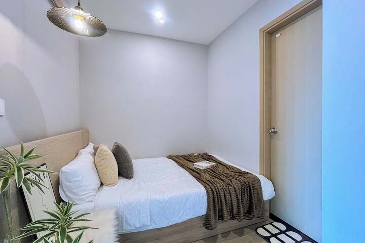 Room 127 of 299