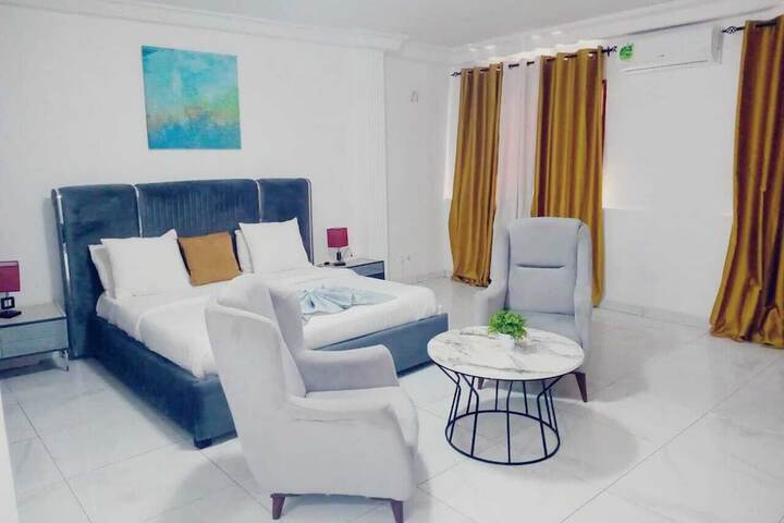 Room 3 of 31