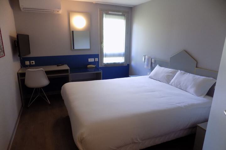 Room 30 of 73