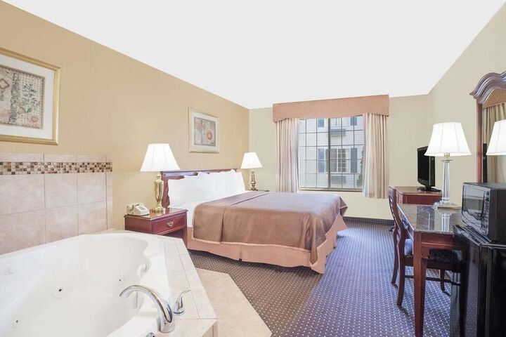 Room 9 of 47