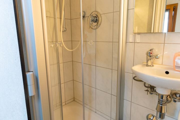 Room 20 of 36