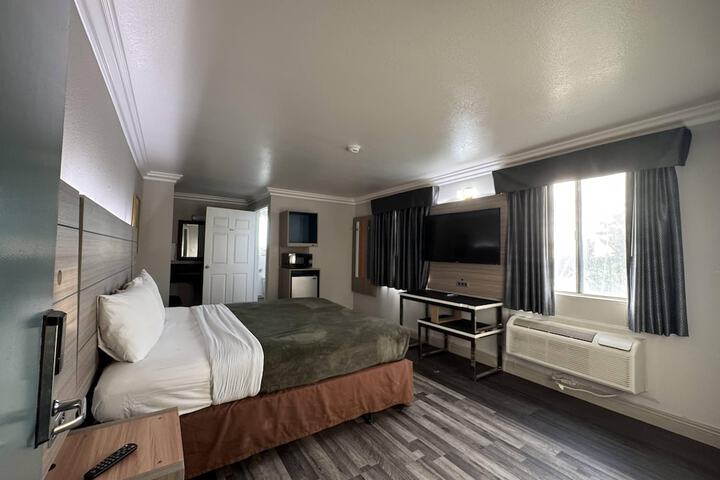 Room 42 of 63
