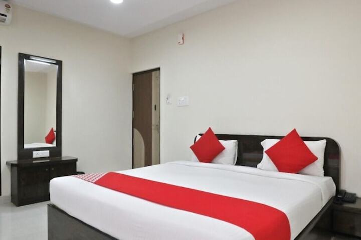 Room 4 of 20