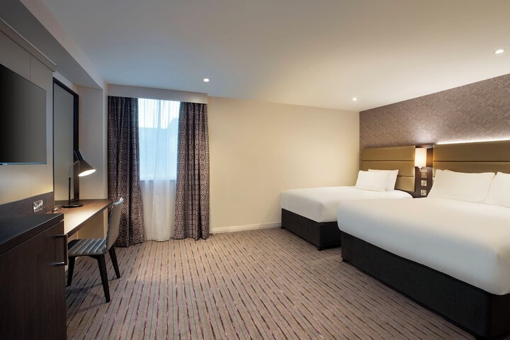 Room 12 of 42