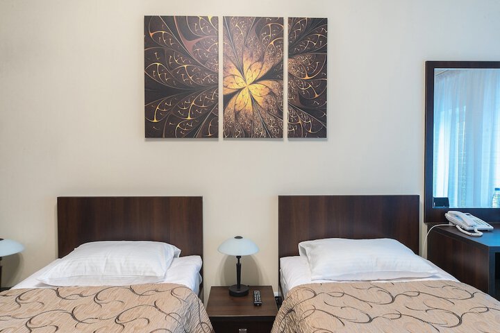 Room 12 of 47