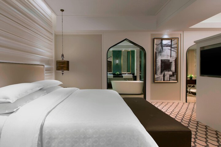 Room 26 of 112