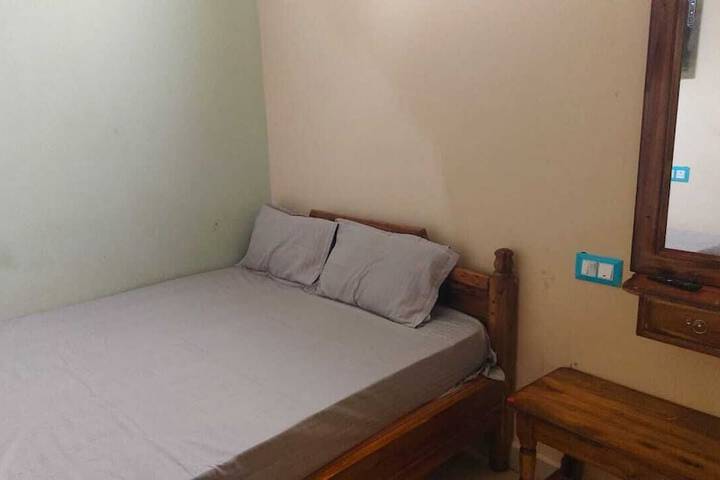 Room 11 of 23