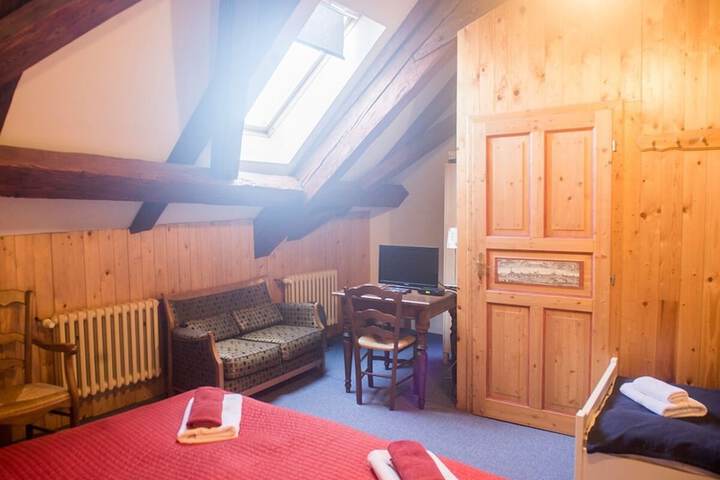 Room 43 of 113