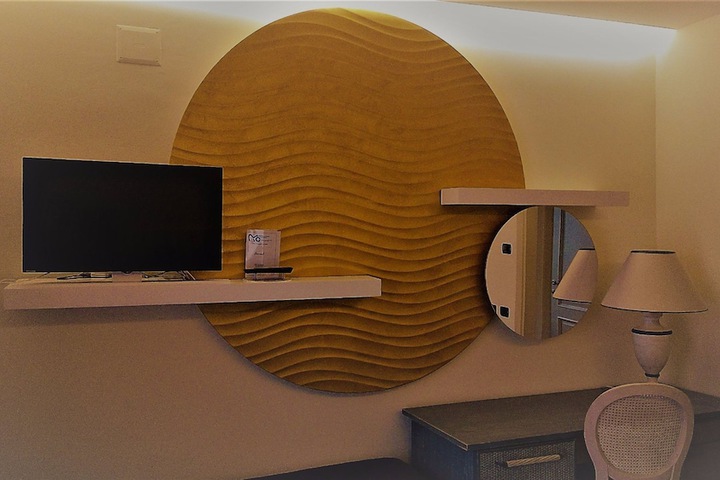Room 13 of 46