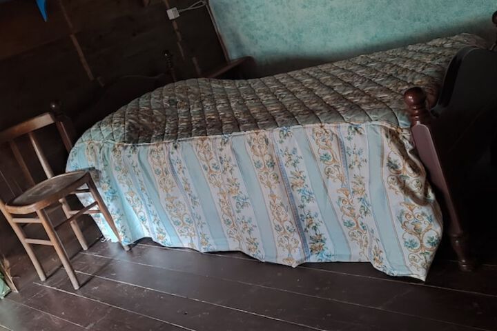 Room 4 of 69