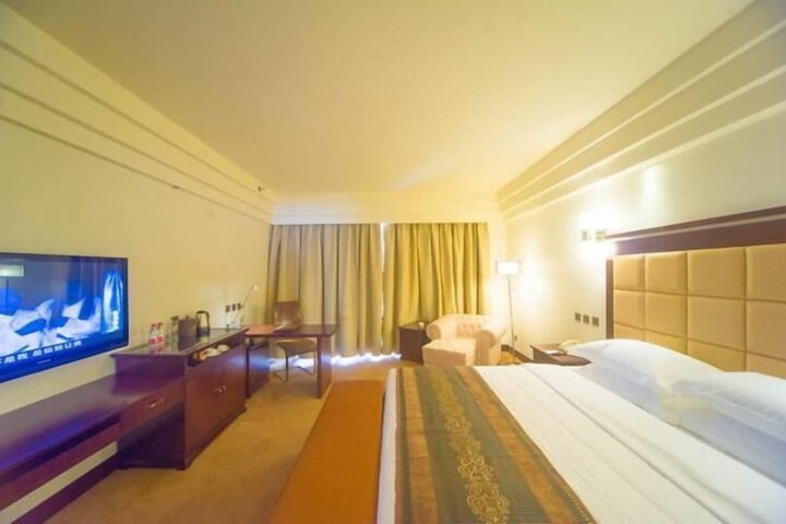 Room 9 of 44