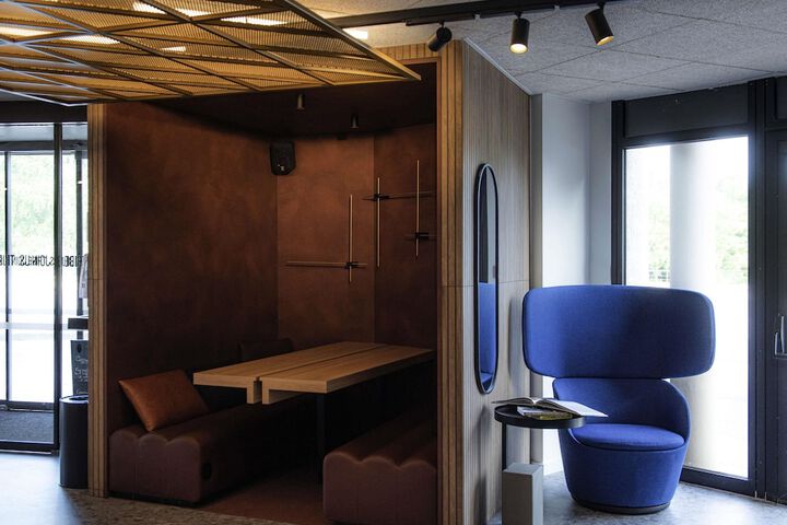 Hotel Interior 42 of 148
