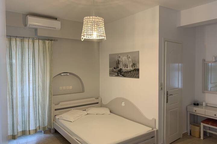 Room 7 of 61