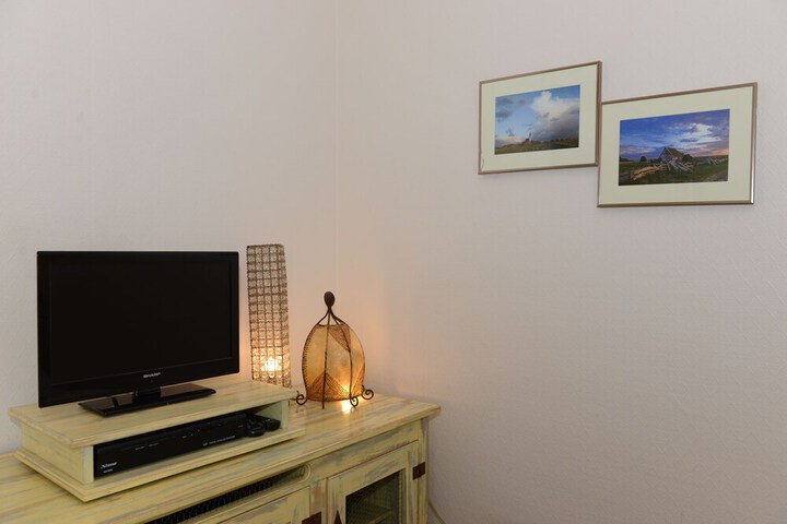 Room 4 of 43