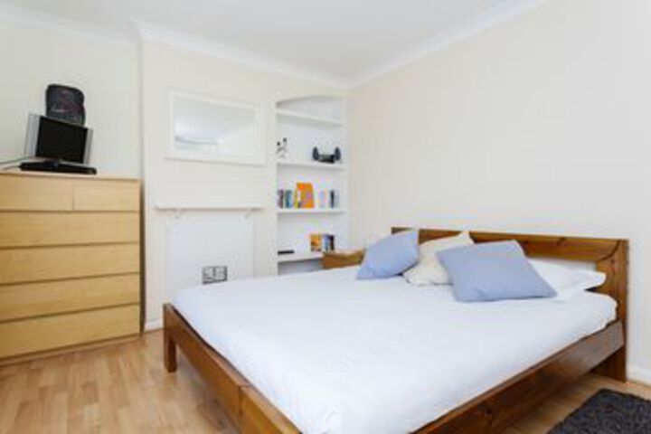 Room 13 of 21