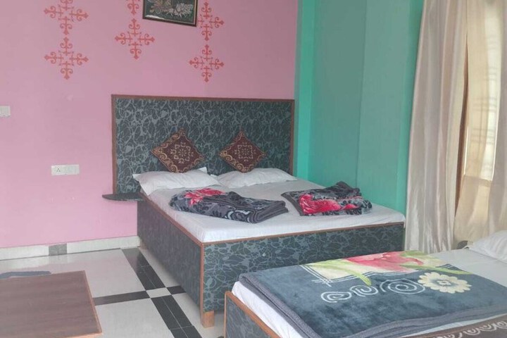 Room 26 of 39