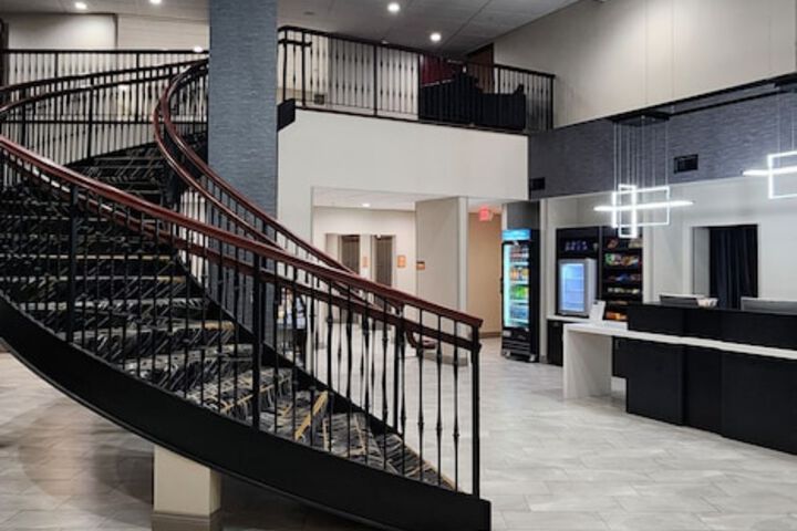 Hotel Interior 6 of 49