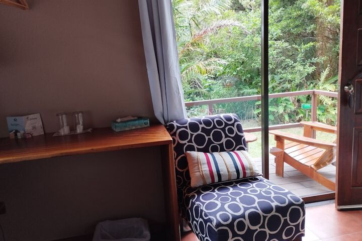 Room 120 of 334