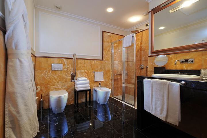 Room 33 of 55