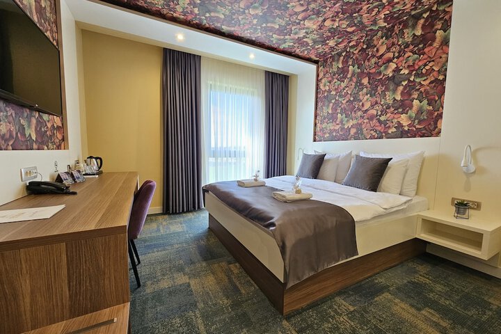 Room 7 of 57