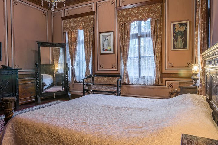 Room 15 of 79