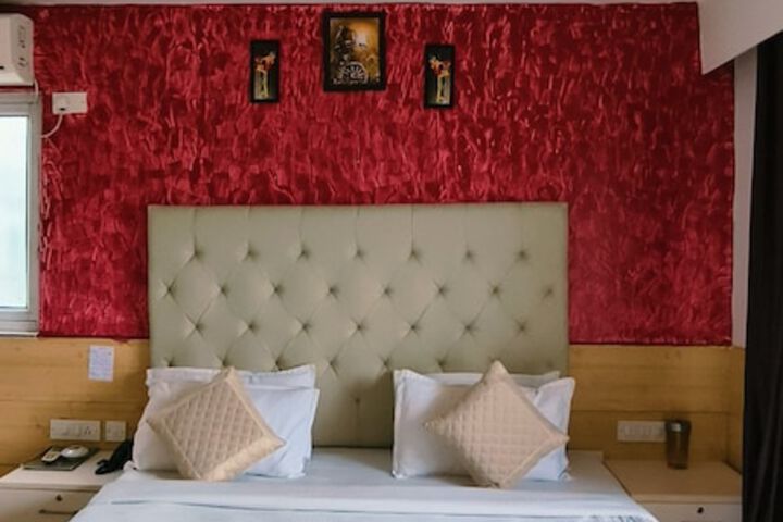Room 7 of 34