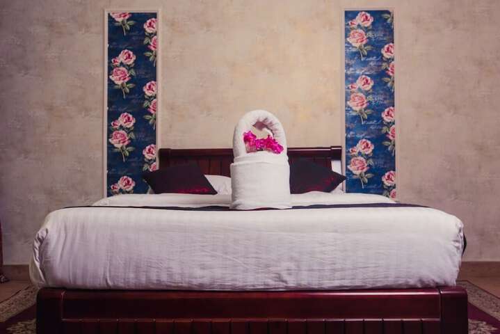 Room 6 of 23