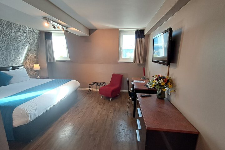 Room 67 of 182