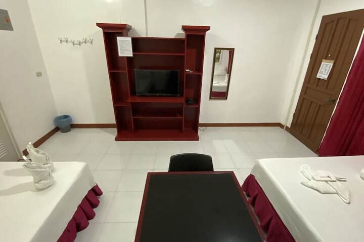 Room 10 of 21