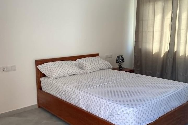Room 2 of 10