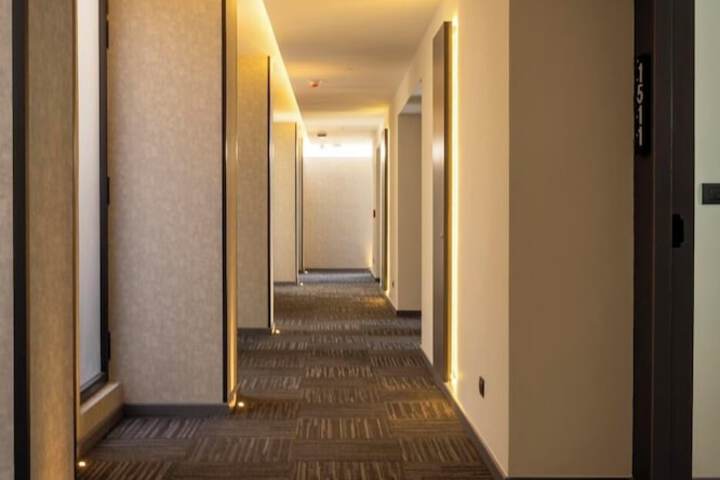 Ballroom/Hall 134 of 176