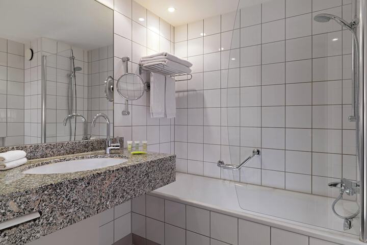 Room 20 of 52
