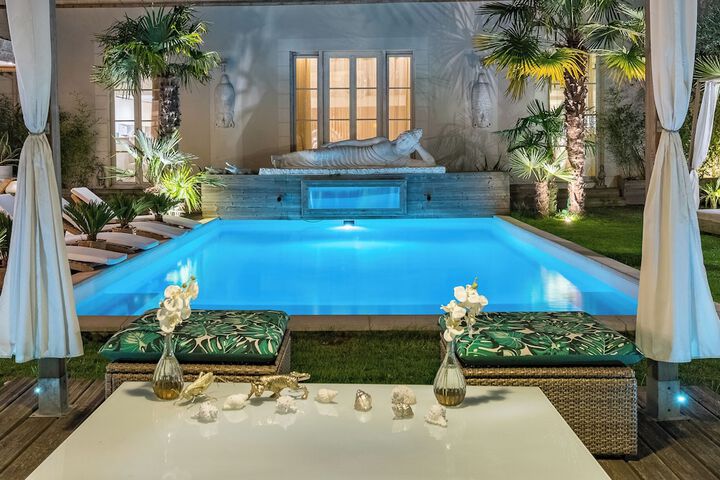 Pool 27 of 42