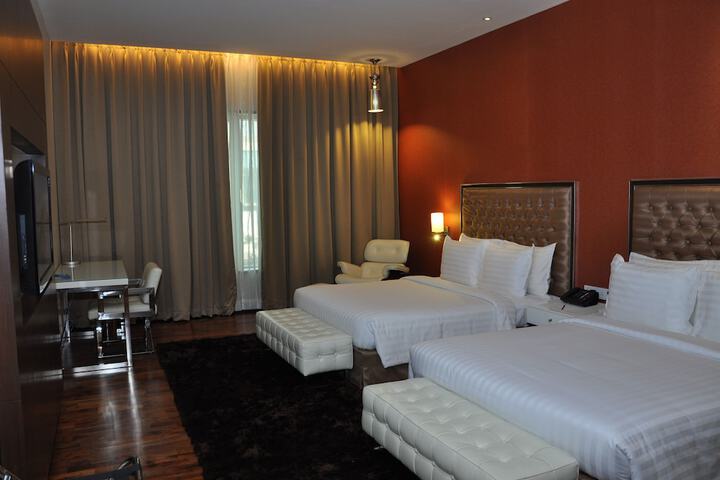 Room 5 of 31
