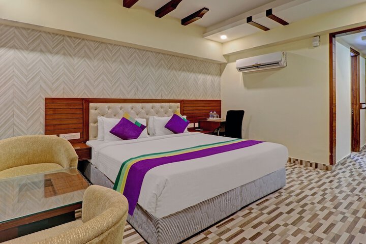 Room 40 of 65
