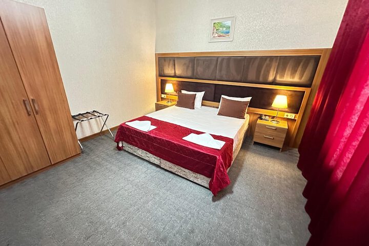 Room 14 of 47