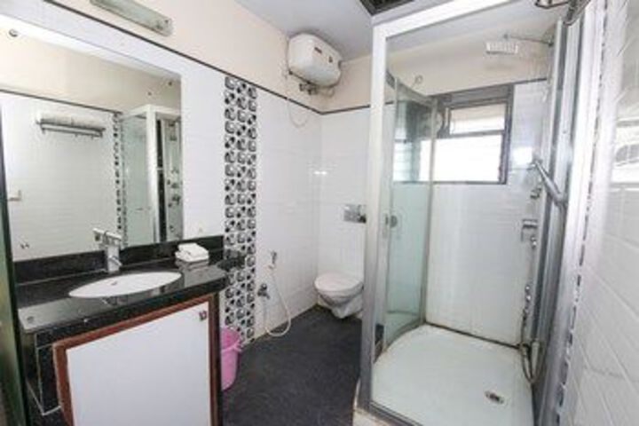 Room 2 of 26