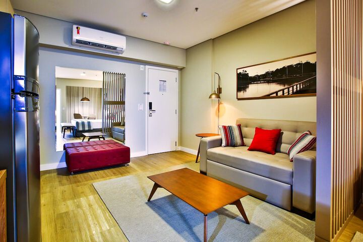 Room 6 of 71