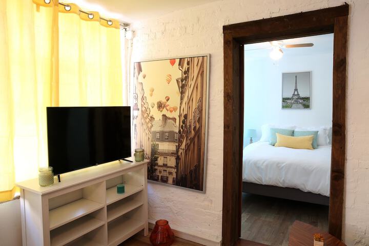 Room 3 of 9
