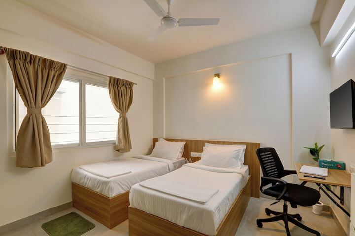 Room 4 of 28