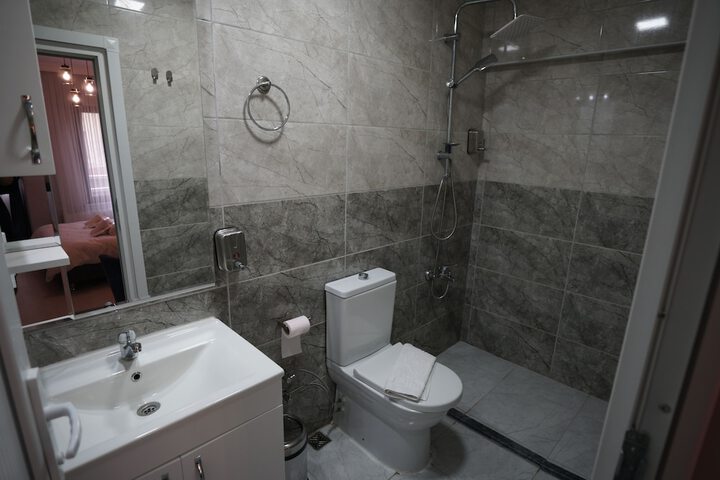 Room 48 of 54