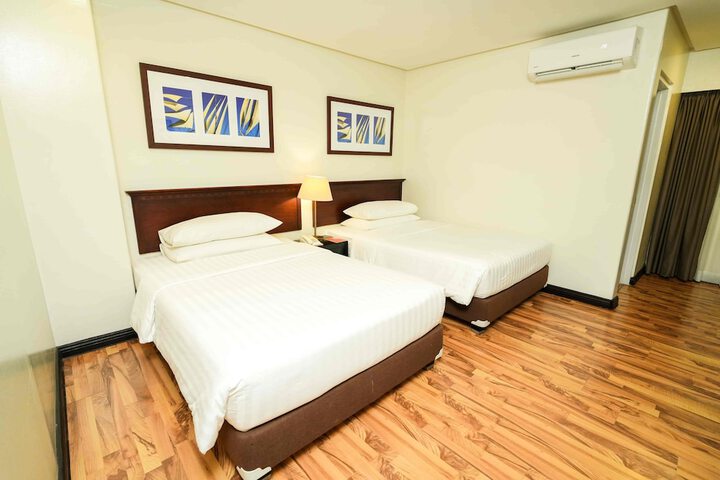 Room 21 of 66