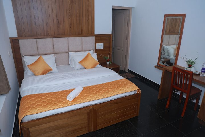 Room 15 of 73