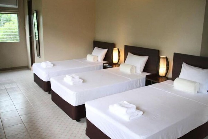 Room 5 of 17