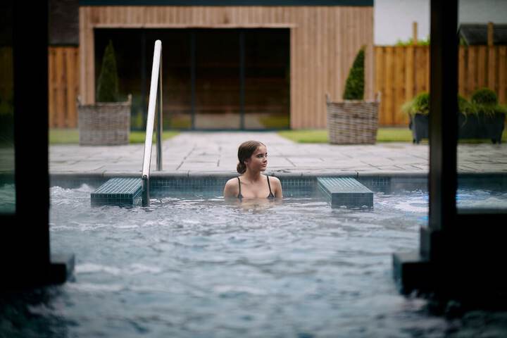 Pool 69 of 131