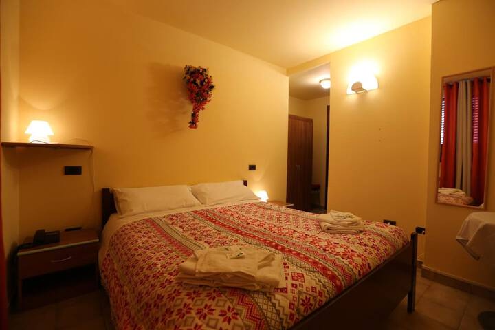 Room 13 of 63
