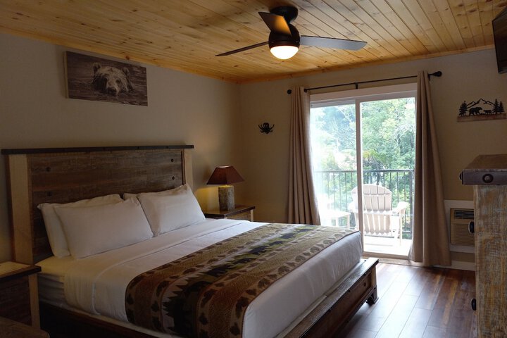 Room 26 of 83