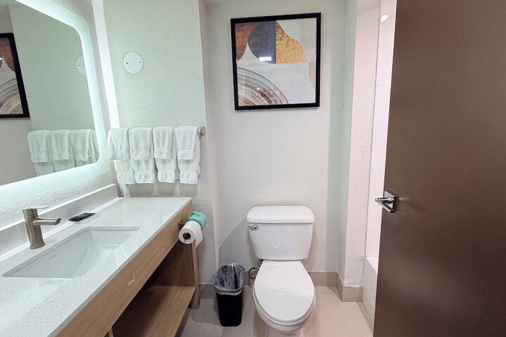 Room 34 of 45