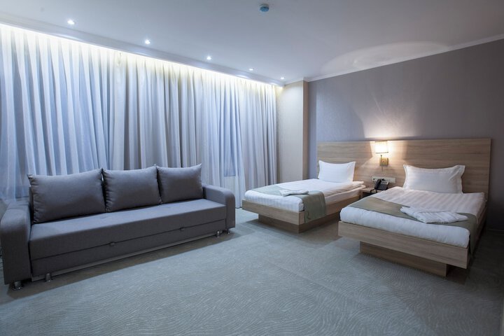 Room 15 of 24