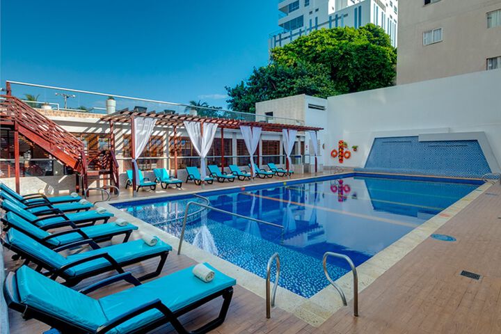 Hotel with Pool